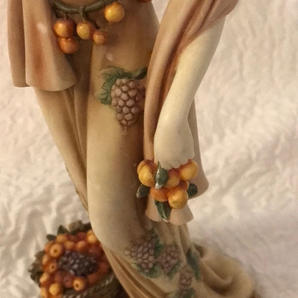 Home Interiors "AUTUMN"  Figurine - Picture 7 of 8